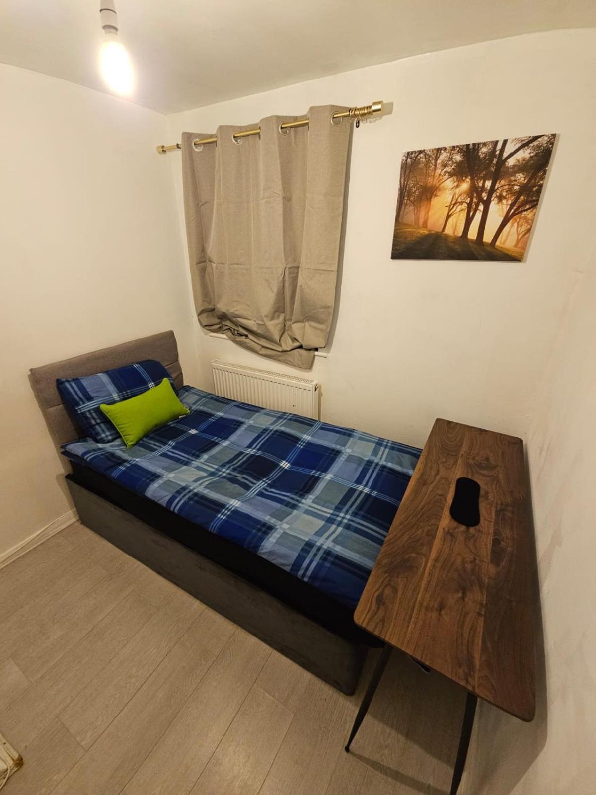 Spacious Single Room 诺丁汉 外观 照片